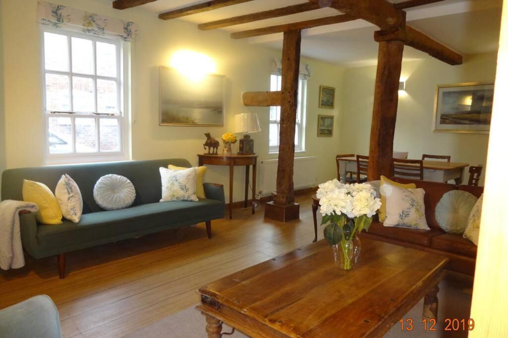 Lovely Old Cottage ستارتفورد أبون آفون المظهر الخارجي الصورة